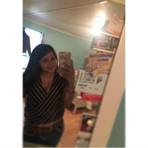 Meet your Posher, Dennisse